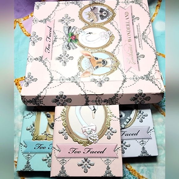 TOO FACED 3 Pallet Enchanted Wonderland Gift Set With Mascara New - Picture 13 of 14